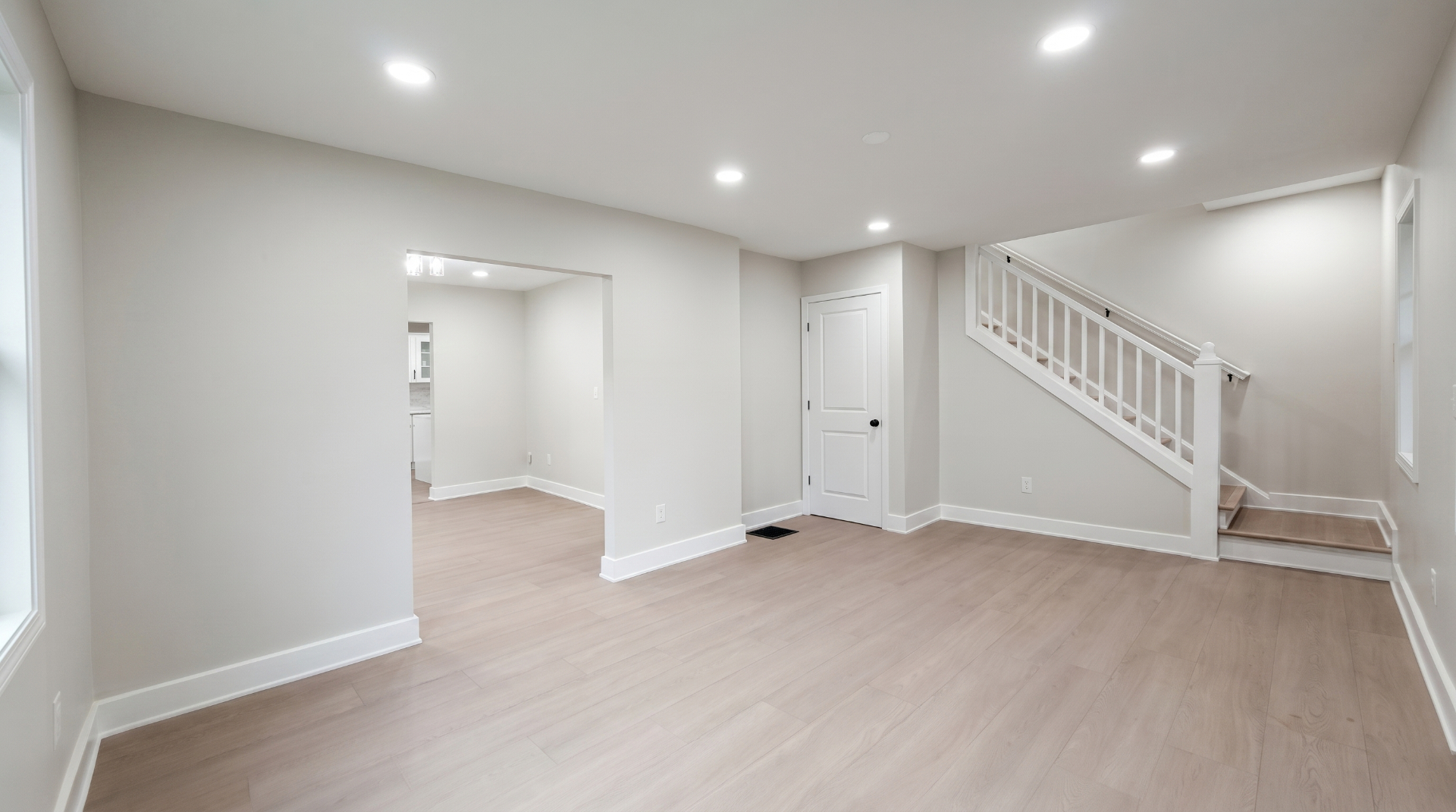 631 Humphrey Avenue — photo 7