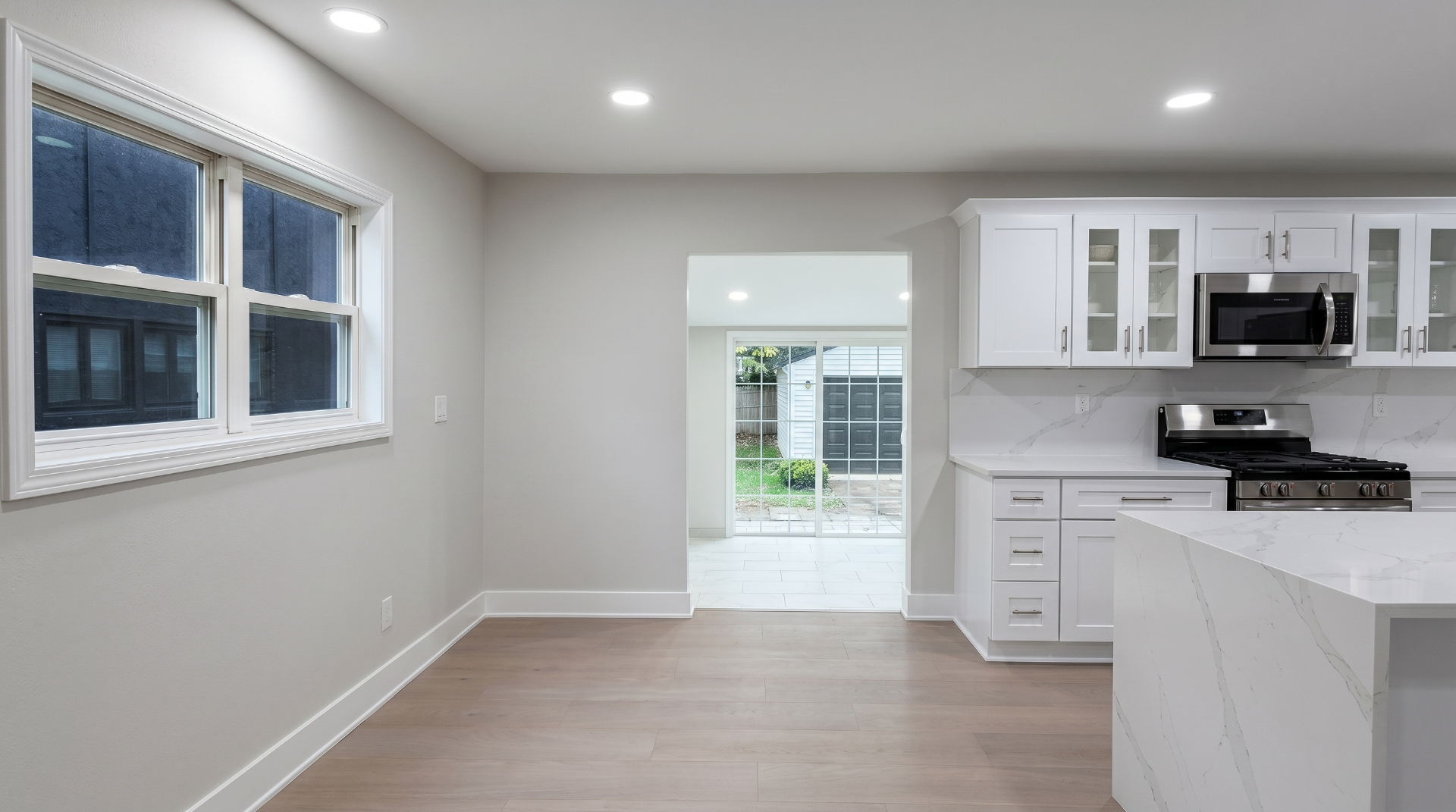 631 Humphrey Avenue — photo 18