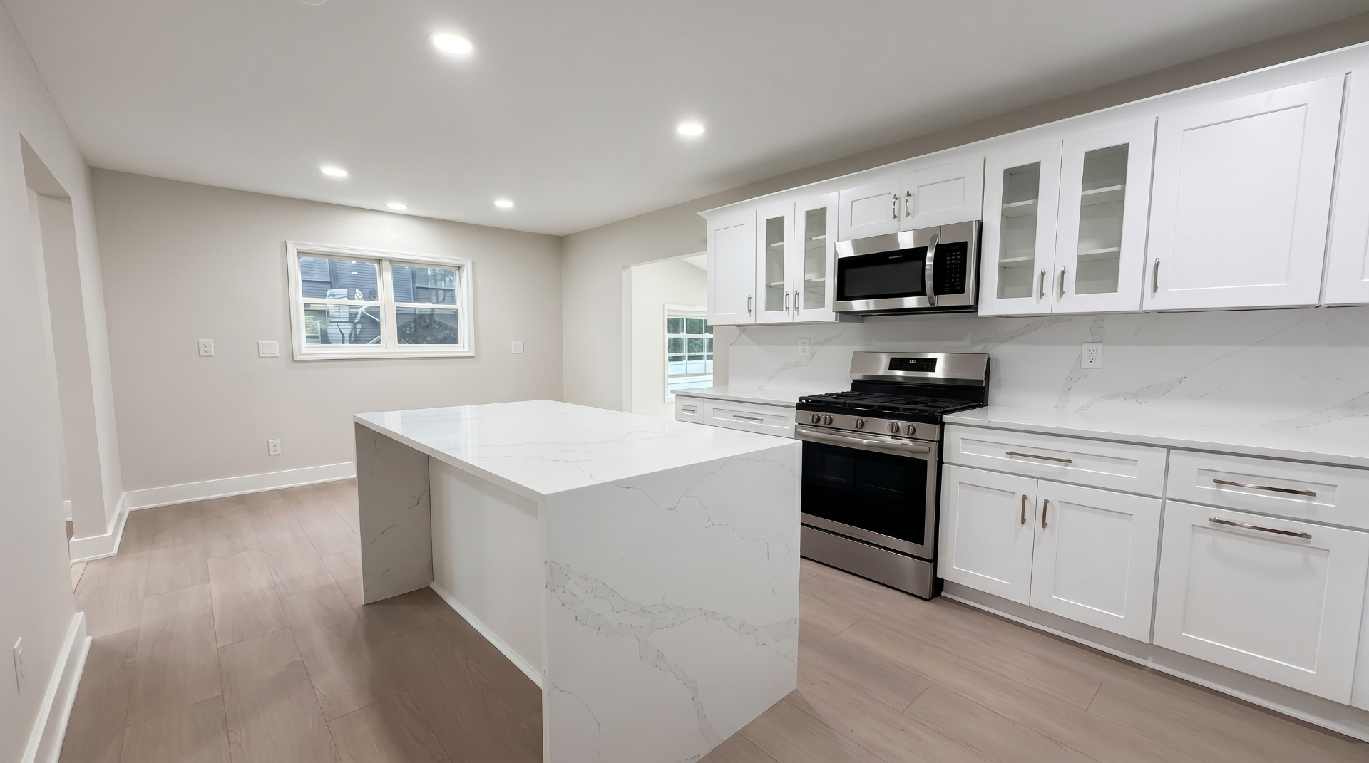 631 Humphrey Avenue — photo 3