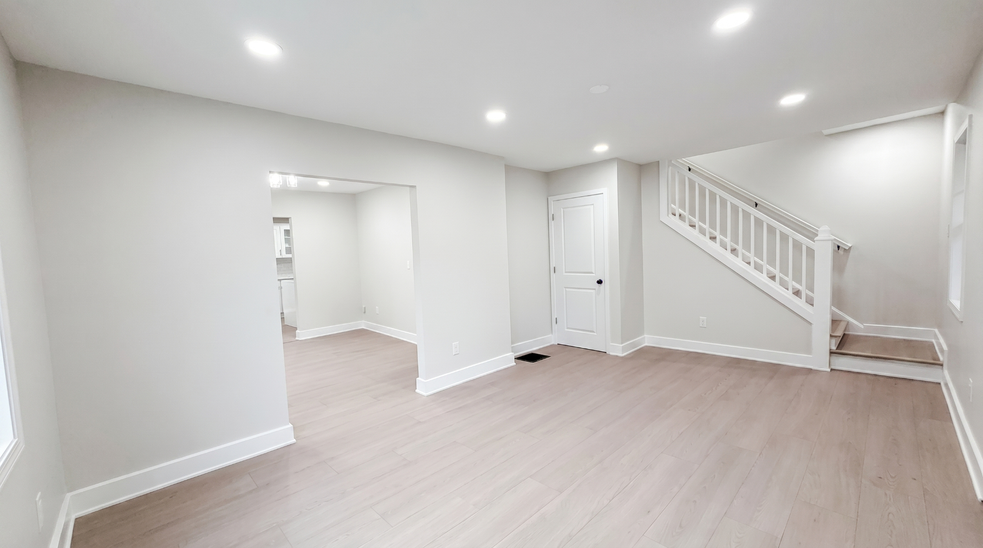 631 Humphrey Avenue — photo 8